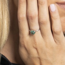 Anello Donna Luca Barra ANK615 In Acciaio Con Fiore Con Zirconi Verdi