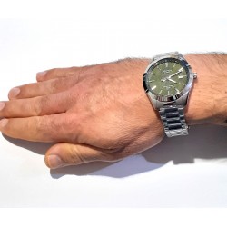 Orologio Uomo Casio Edifice EFV-160D-3AVEF Solo Tempo Con Quadrante Verde
