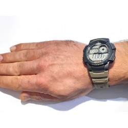 Orologio Uomo Casio AE-1000W-5AVEF Digitale Con Cassa Nera