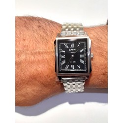 Orologio Uomo Casio MTP-B190D-1BVEF Classico Con Quadrante Rettangolare Nero