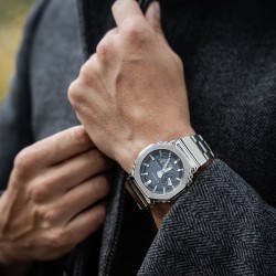 Orologio Uomo Casio G-SHOCK GM-2110D-8AER Con Cinturino In Acciaio